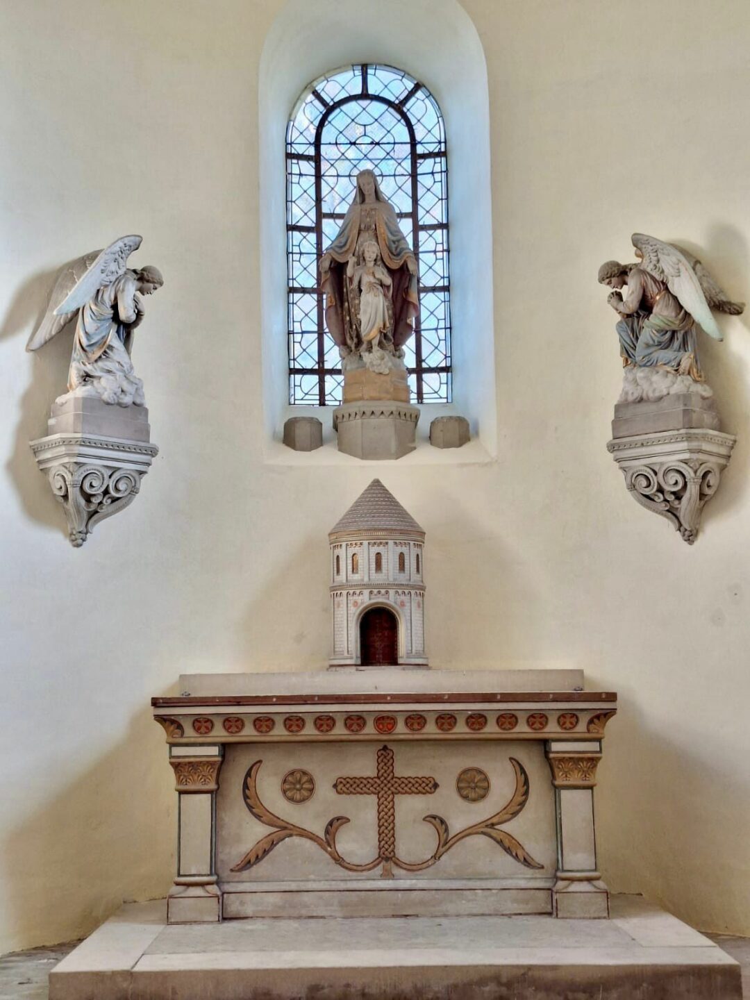 WhatsApp Image 2025-12-18 at 08.44.06-2